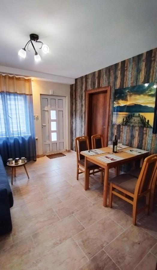 Apartments Aleksandra ริซาน ภายนอก รูปภาพ