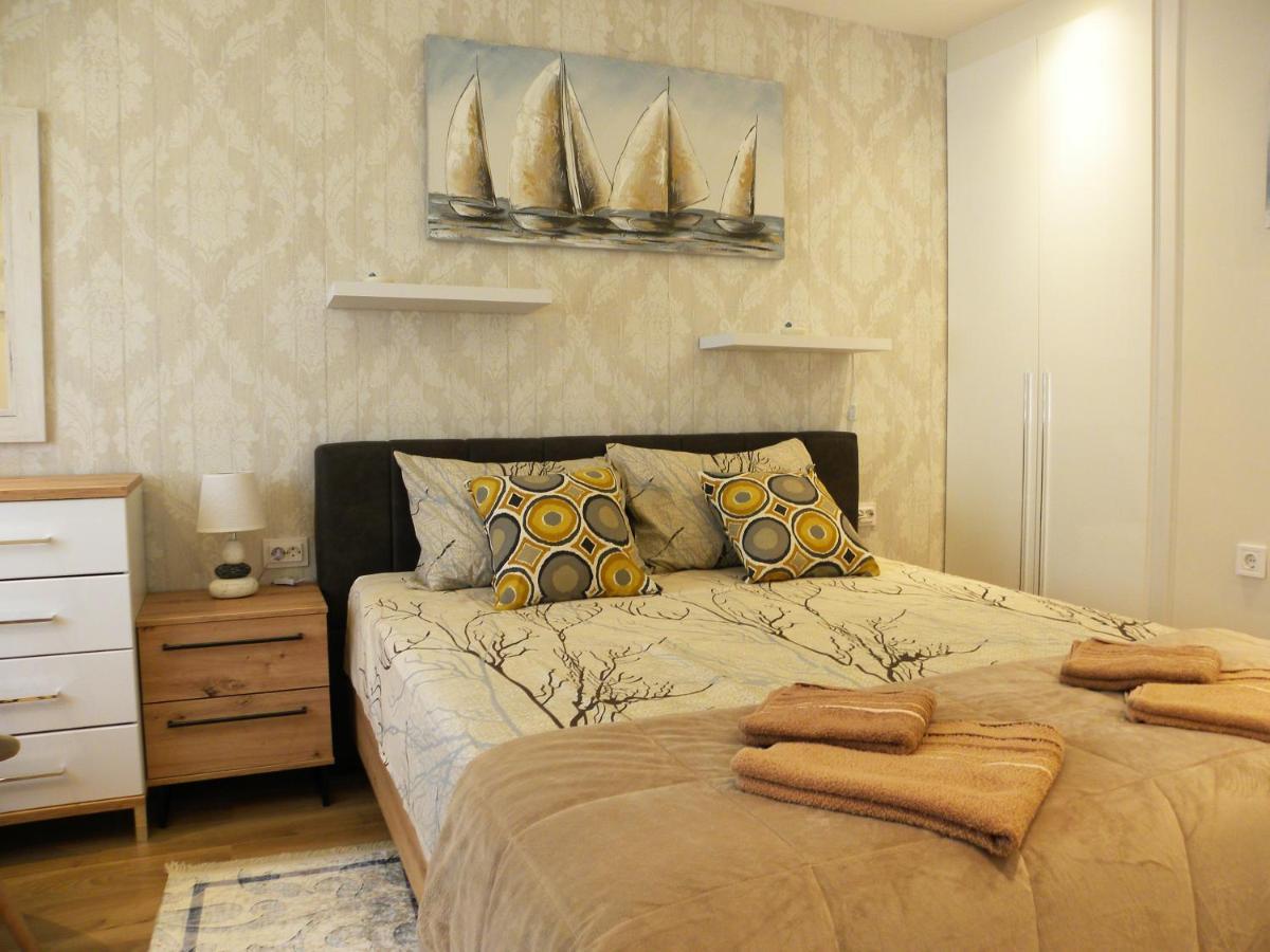 Apartments Aleksandra ริซาน ภายนอก รูปภาพ