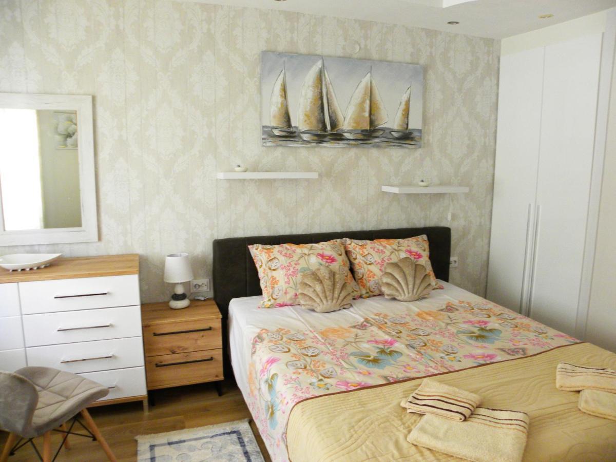 Apartments Aleksandra ริซาน ภายนอก รูปภาพ