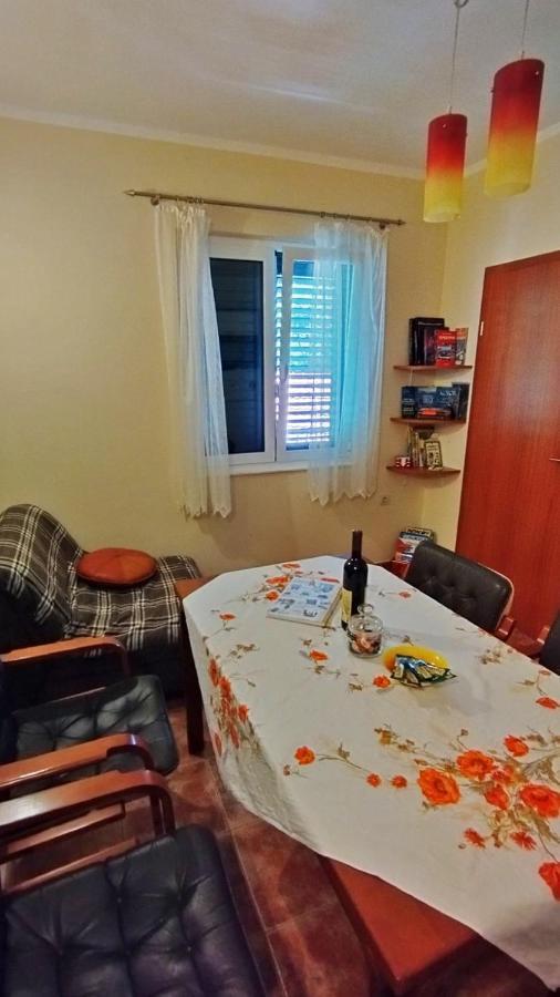 Apartments Aleksandra ริซาน ภายนอก รูปภาพ